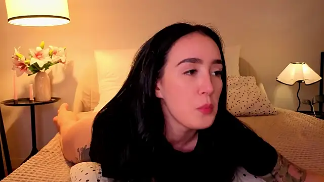 KimKhallifa online show from 07.18.26