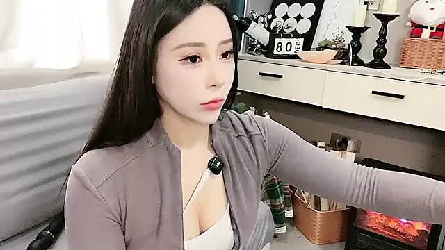 Caicai-a online show from 03.08.25