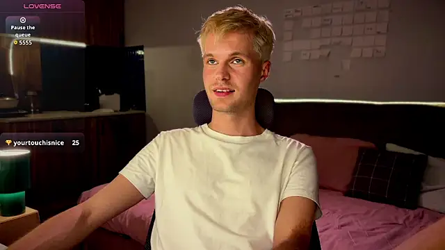 Leonnextdoor online show from 07.14.26