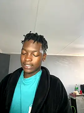 Snapshot of Redfucks333 chatting on 10.28.25 Redfucks333 online show from 10.28.25