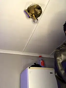 Snapshot of Redfucks333 chatting on 10.29.25 Redfucks333 online show from 10.29.25