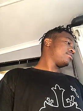 Snapshot of Redfucks333 chatting on 11.02.25 Redfucks333 online show from 11.02.25