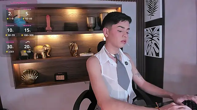 Maxi little online show from 07.21.26