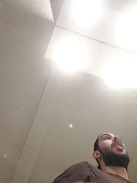 Levi Latino online show from 11.07.25