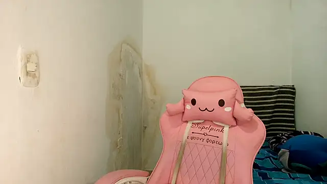 Miss noah18 online show from 02.26.26