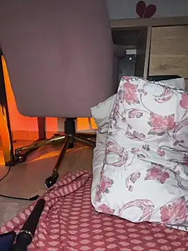 Ninabrunette18 online show from 11.09.25