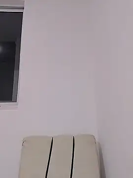 Brendabluee online show from 01.16.25