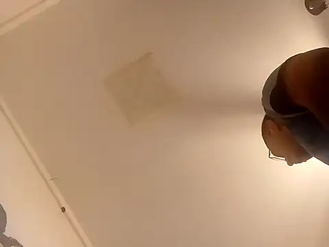 k1oudE online show from 03.04.26