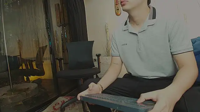 MarcoVitto online show from 10.04.25