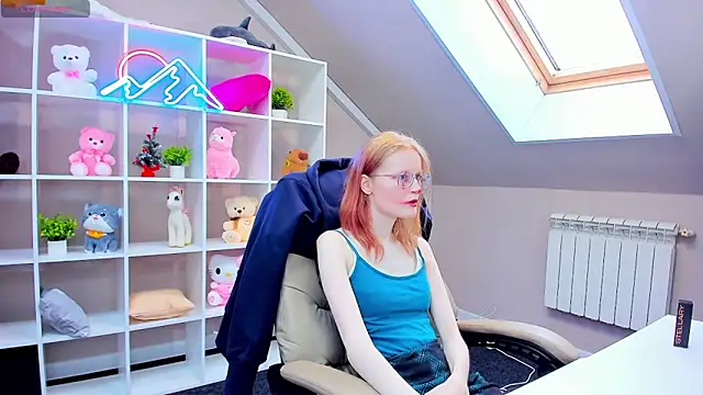 Snapshot of ElizabethHarpper chatting on 01.03.25 ElizabethHarpper online show from 01.03.25