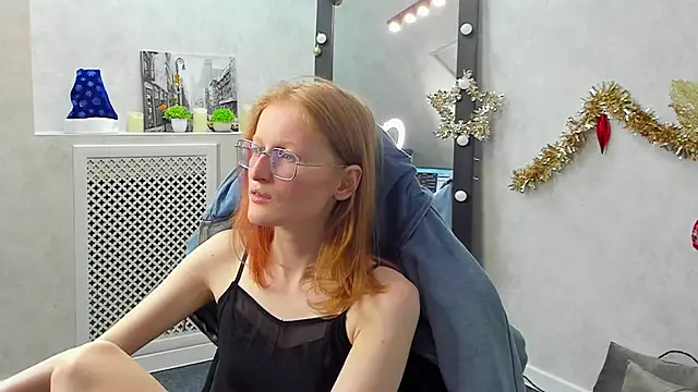 Snapshot of ElizabethHarpper chatting on 01.19.25 ElizabethHarpper online show from 01.19.25