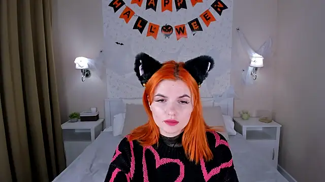 Snapshot of CharlotteMitchell chatting on 10.27.25 CharlotteMitchell online show from 10.27.25