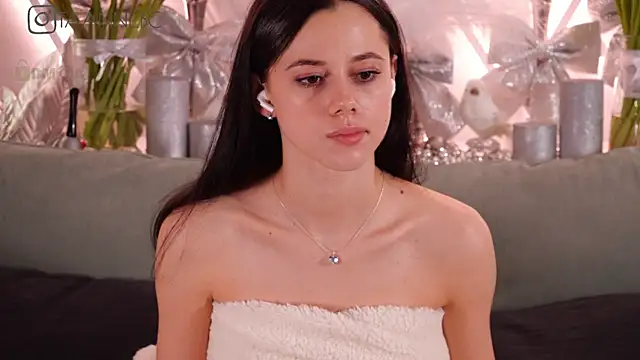 Snapshot of taanni_bc chatting on 02.01.25 taanni bc online show from 02.01.25