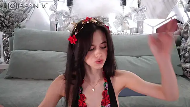 Snapshot of taanni_bc chatting on 02.11.25 taanni bc online show from 02.11.25