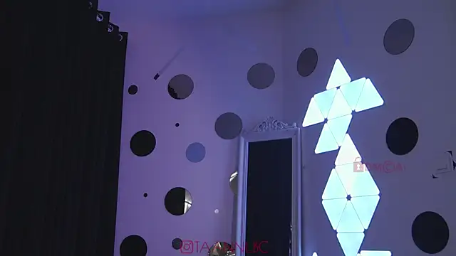 Snapshot of taanni_bc chatting on 02.16.25 taanni bc online show from 02.16.25