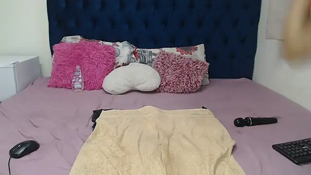 naughtiest baddy online show from 03.13.25