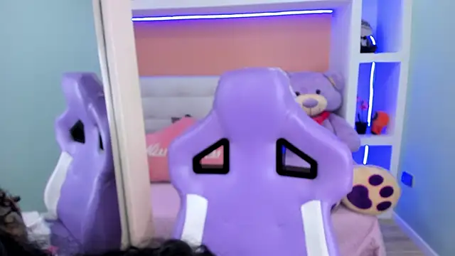 Snapshot of miss___evangeline chatting on 01.30.25 miss evangeline online show from 01.30.25