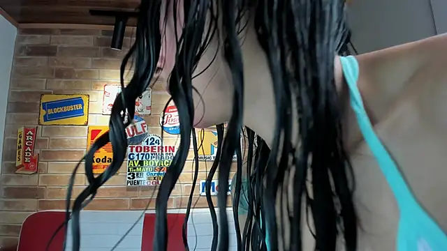 Snapshot of miss___evangeline chatting on 10.10.25 miss evangeline online show from 10.10.25