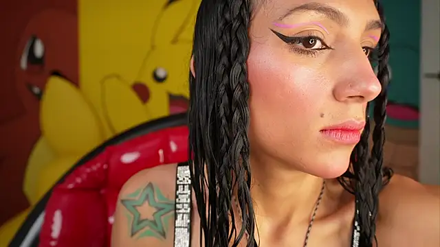 Snapshot of miss___evangeline chatting on 11.15.25 miss evangeline online show from 11.15.25