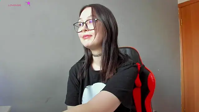 kittenrisha online show from 01.17.25