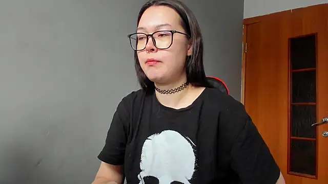 kittenrisha online show from 01.18.25