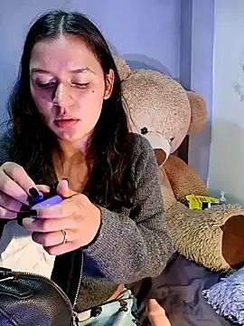 Snapshot of Danni_shy chatting on 01.28.25 Danni shy online show from 01.28.25