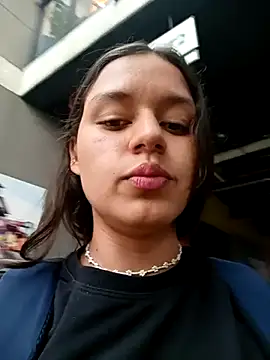 Snapshot of Danni_shy chatting on 02.25.25 Danni shy online show from 02.25.25