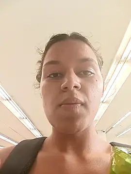 Snapshot of Danni_shy chatting on 02.26.25 Danni shy online show from 02.26.25