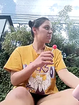 Snapshot of Danni_shy chatting on 02.27.25 Danni shy online show from 02.27.25