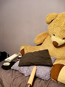 Snapshot of Danni_shy chatting on 03.02.25 Danni shy online show from 03.02.25