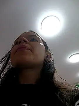 Snapshot of Danni_shy chatting on 03.04.25 Danni shy online show from 03.04.25