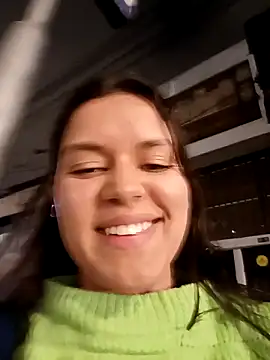 Snapshot of Danni_shy chatting on 03.05.25 Danni shy online show from 03.05.25