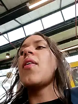 Snapshot of Danni_shy chatting on 03.10.25 Danni shy online show from 03.10.25