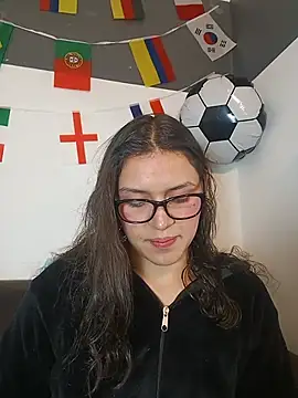 Danni shy online show from 07.02.26