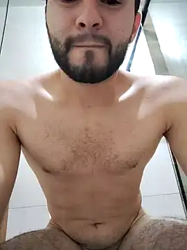 Snapshot of Eduardobi97 chatting on 01.16.25 Eduardobi97 online show from 01.16.25