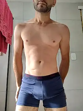 Snapshot of Eduardobi97 chatting on 01.27.25 Eduardobi97 online show from 01.27.25