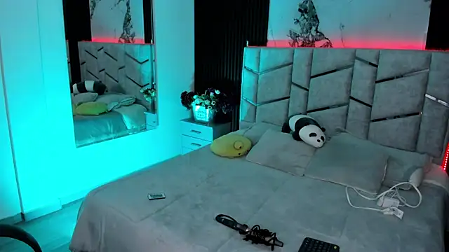 daniiphoeniixx online show from 09.27.25