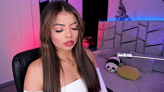 daniiphoeniixx online show from 10.10.25