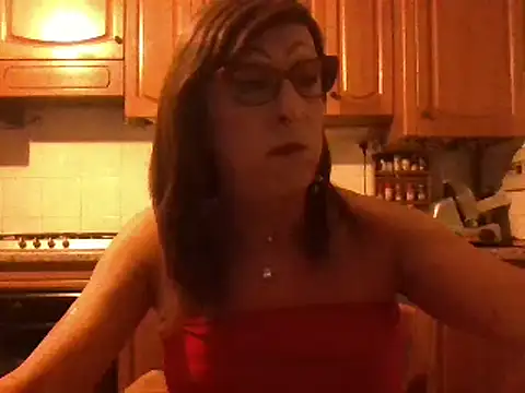 Snapshot of Tiabet chatting on 10.02.25 Tiabet online show from 10.02.25