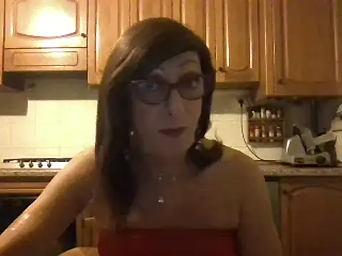 Snapshot of Tiabet chatting on 10.03.25 Tiabet online show from 10.03.25