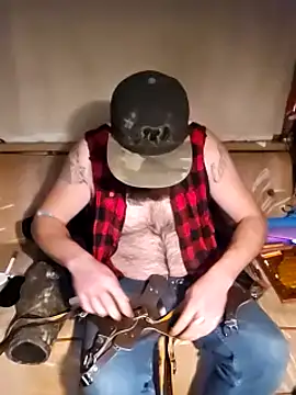 StruggleSnuggles online show from 03.16.25