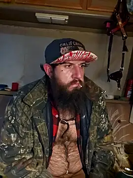 StruggleSnuggles online show from 11.08.25