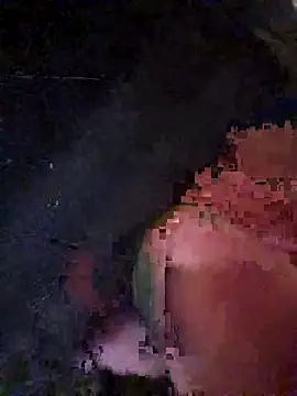 StruggleSnuggles online show from 11.17.25