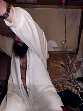 StruggleSnuggles online show from 11.20.25