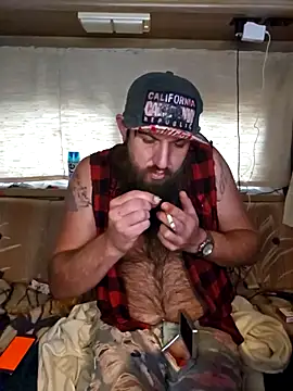 StruggleSnuggles online show from 11.21.25