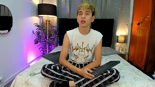 Snapshot of Brian-Ausslos chatting on 02.17.25 Brian-Ausslos online show from 02.17.25