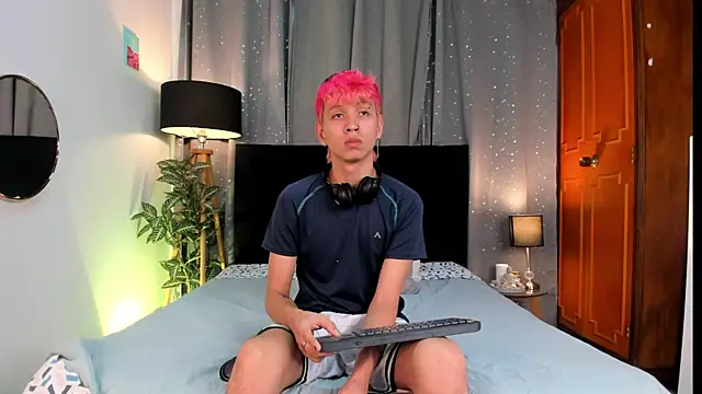 Snapshot of Brian-Ausslos chatting on 03.11.25 Brian-Ausslos online show from 03.11.25