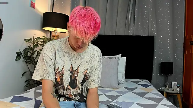 Snapshot of Brian-Ausslos chatting on 03.21.25 Brian-Ausslos online show from 03.21.25