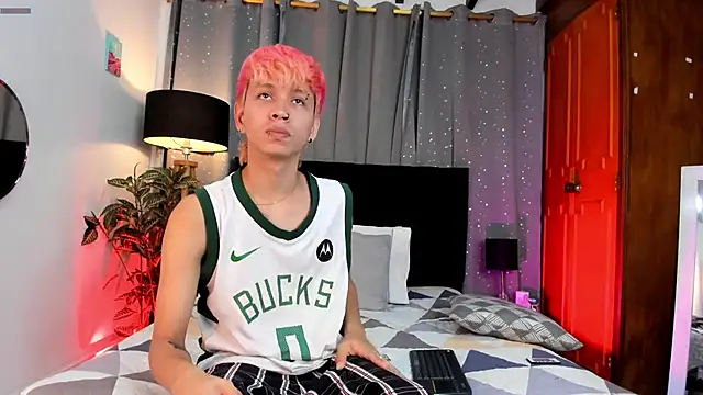 Snapshot of Brian-Ausslos chatting on 03.22.25 Brian-Ausslos online show from 03.22.25