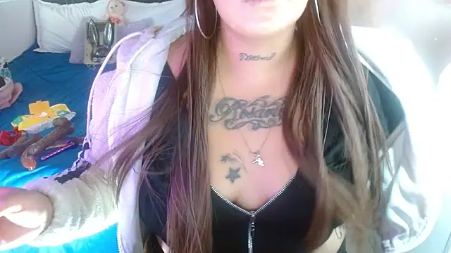 Snapshot of brittanysexhot chatting on 03.27.26 brittanysexhot online show from 03.27.26